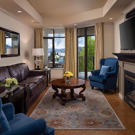 The Royal Kelowna - Bellstar Hotels & Resorts Eksteriør billede