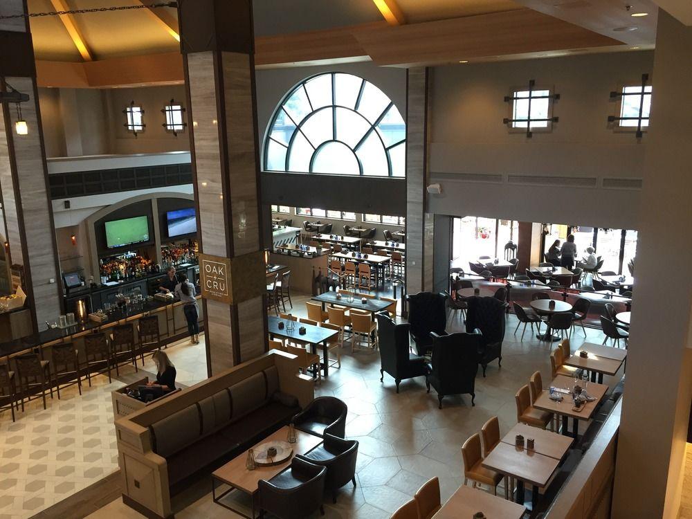 The Royal Kelowna - Bellstar Hotels & Resorts Eksteriør billede