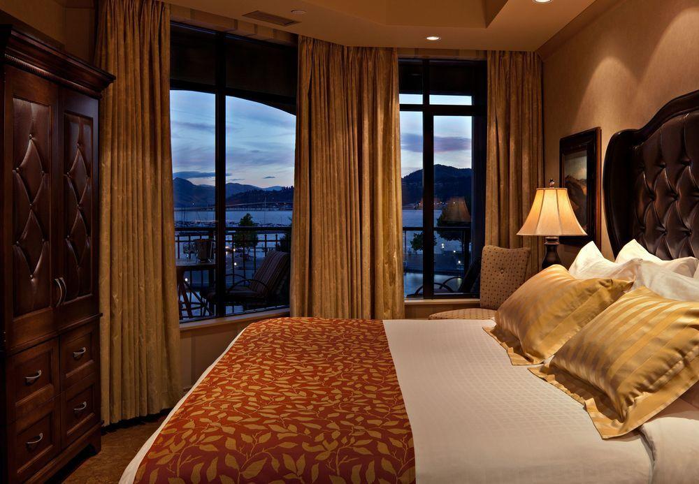 The Royal Kelowna - Bellstar Hotels & Resorts Eksteriør billede