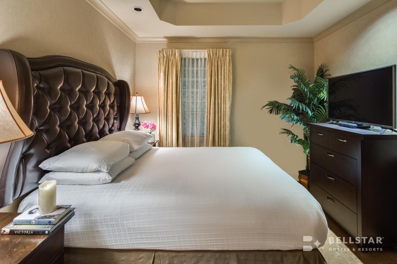 The Royal Kelowna - Bellstar Hotels & Resorts Eksteriør billede