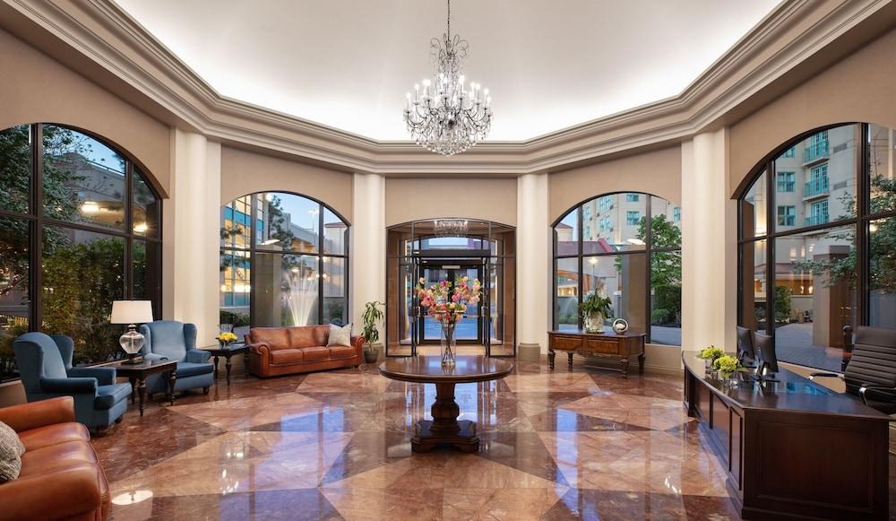 The Royal Kelowna - Bellstar Hotels & Resorts Eksteriør billede